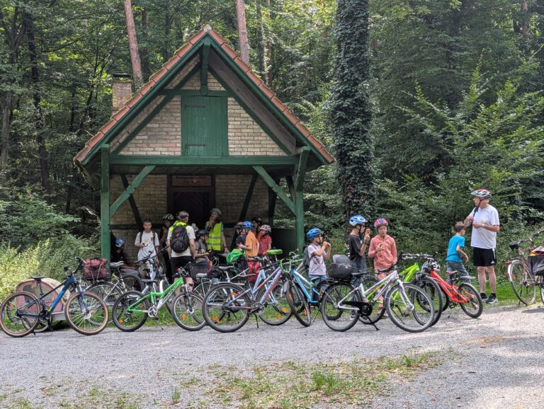 Ferienspaß 2025 – Radtour durch Wiese und Wald zum Wasser und zurück